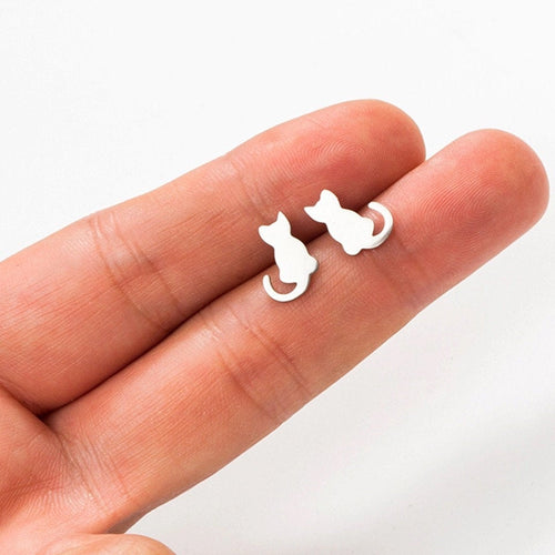 Playful Kitten Stud Earring