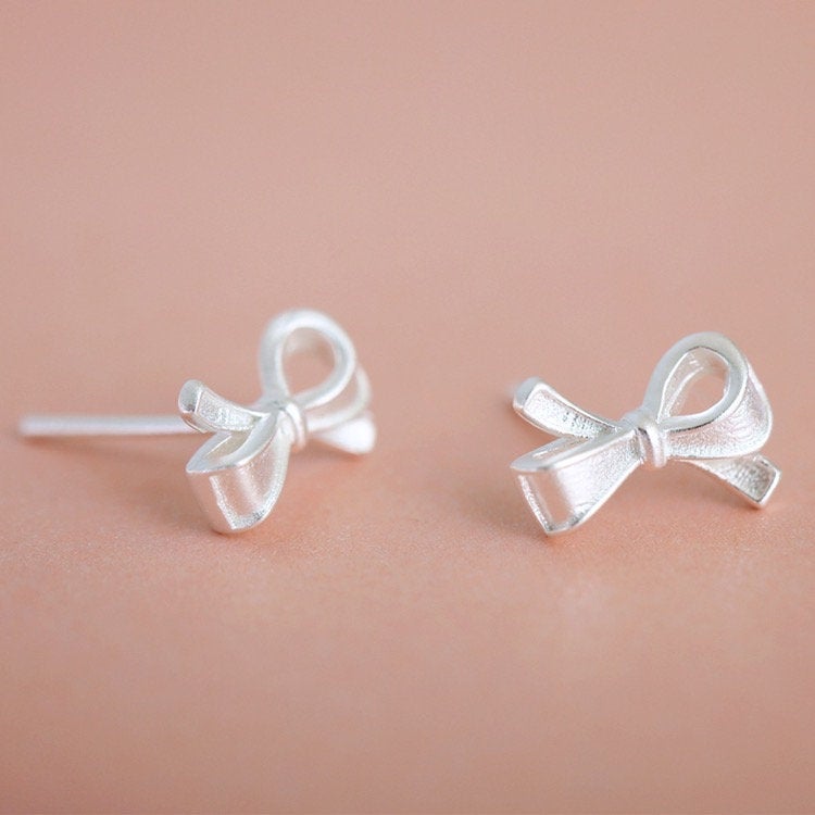 Tiny Bow Cute Earring