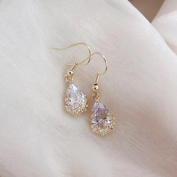 Flowered Teardrop Dangle Earring