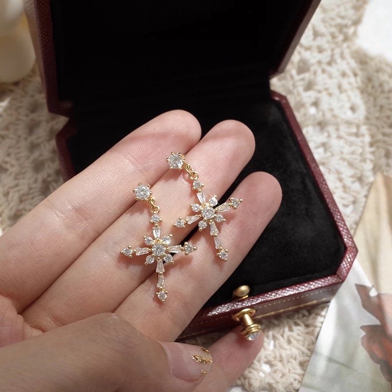 Crystal Cross Pendant Earring