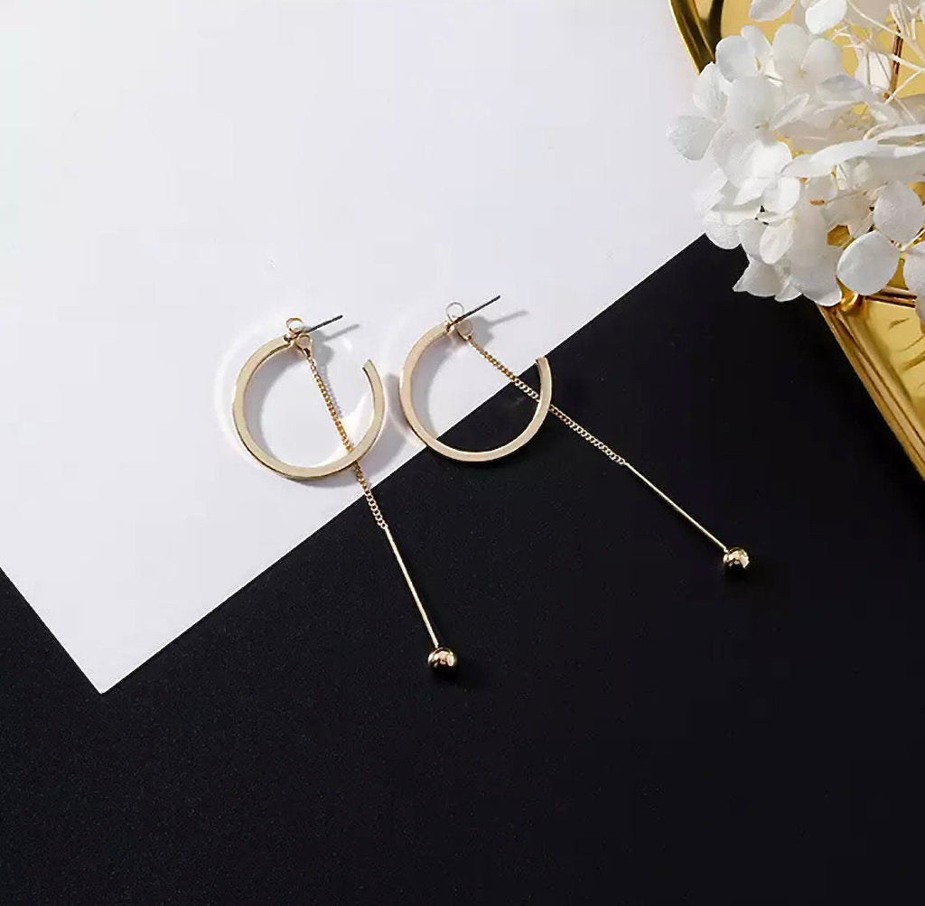 Retro Circle Bar Earring