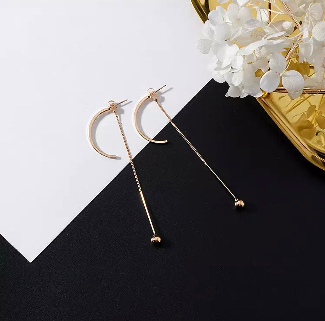 Retro Circle Bar Earring