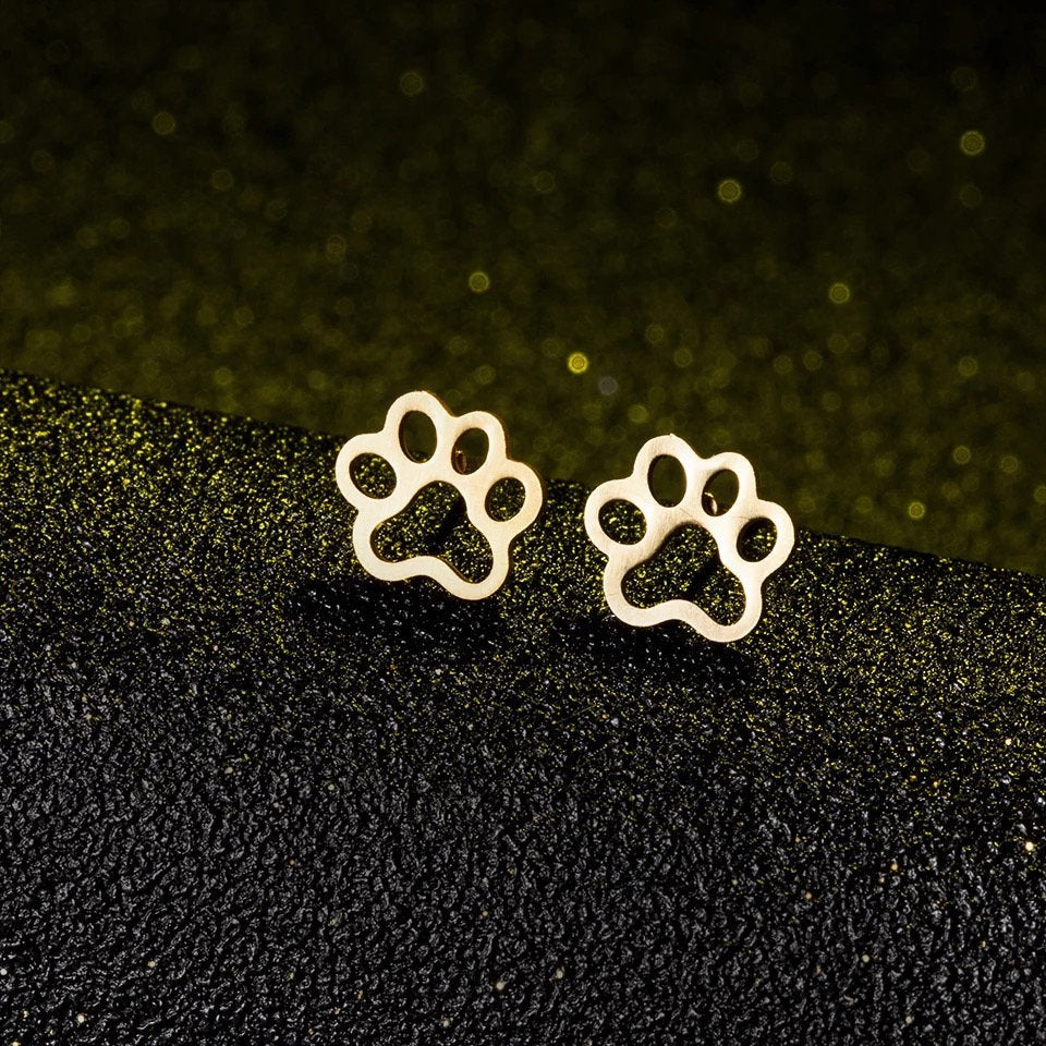 Tiny Paw Cute Earring