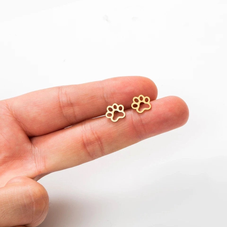 Tiny Paw Cute Earring
