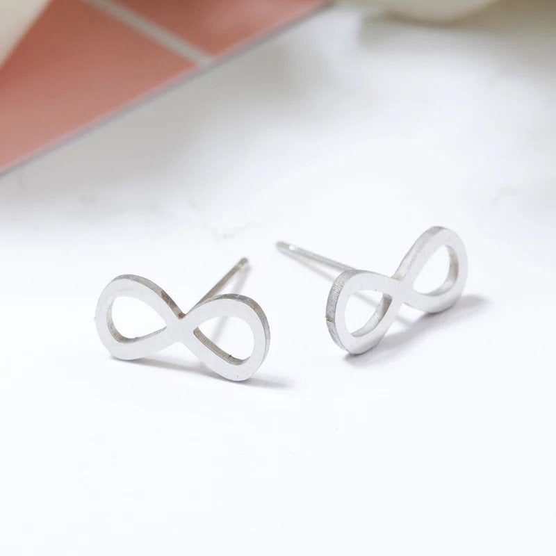 Infinity Stud Simple Earring