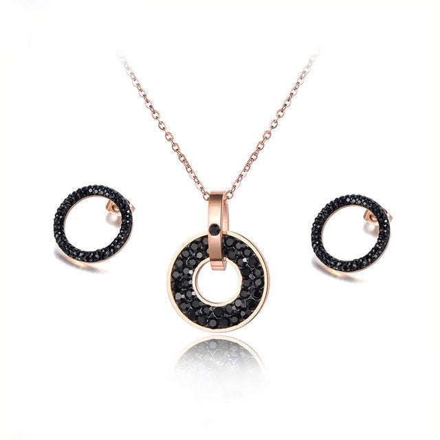 Black Circle Pendant Earring