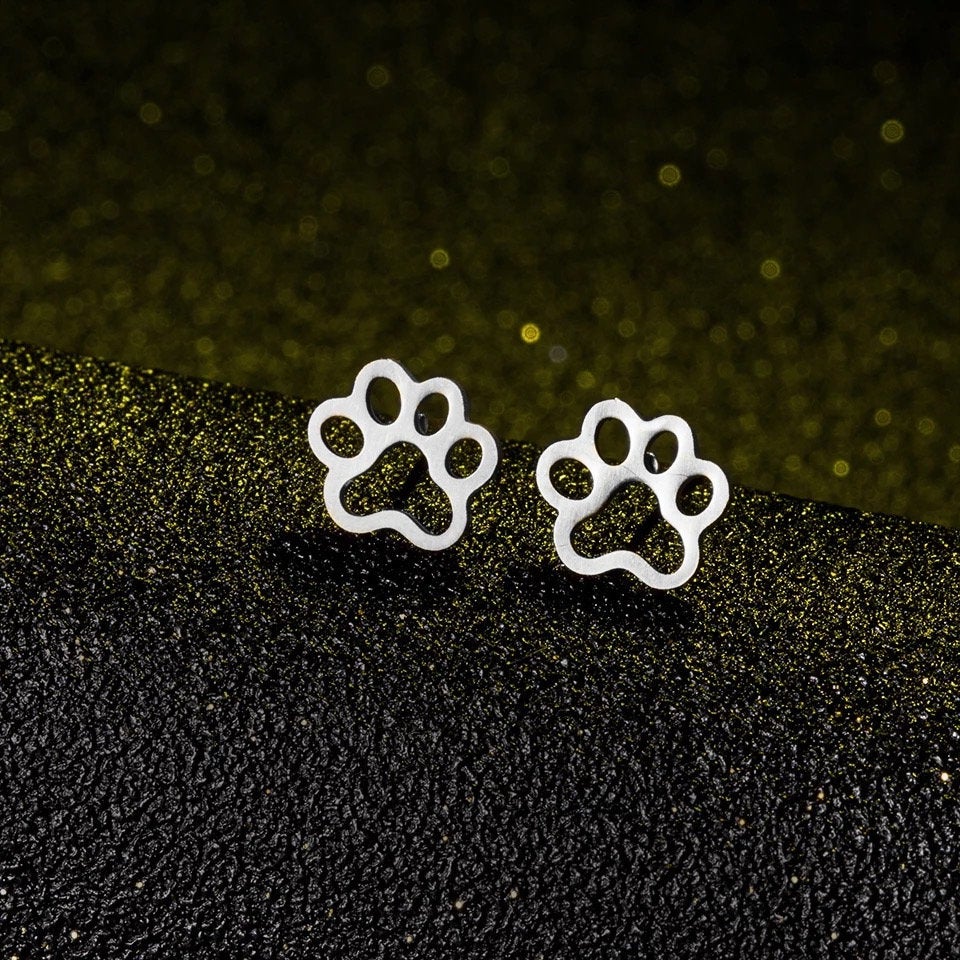 Tiny Paw Cute Earring