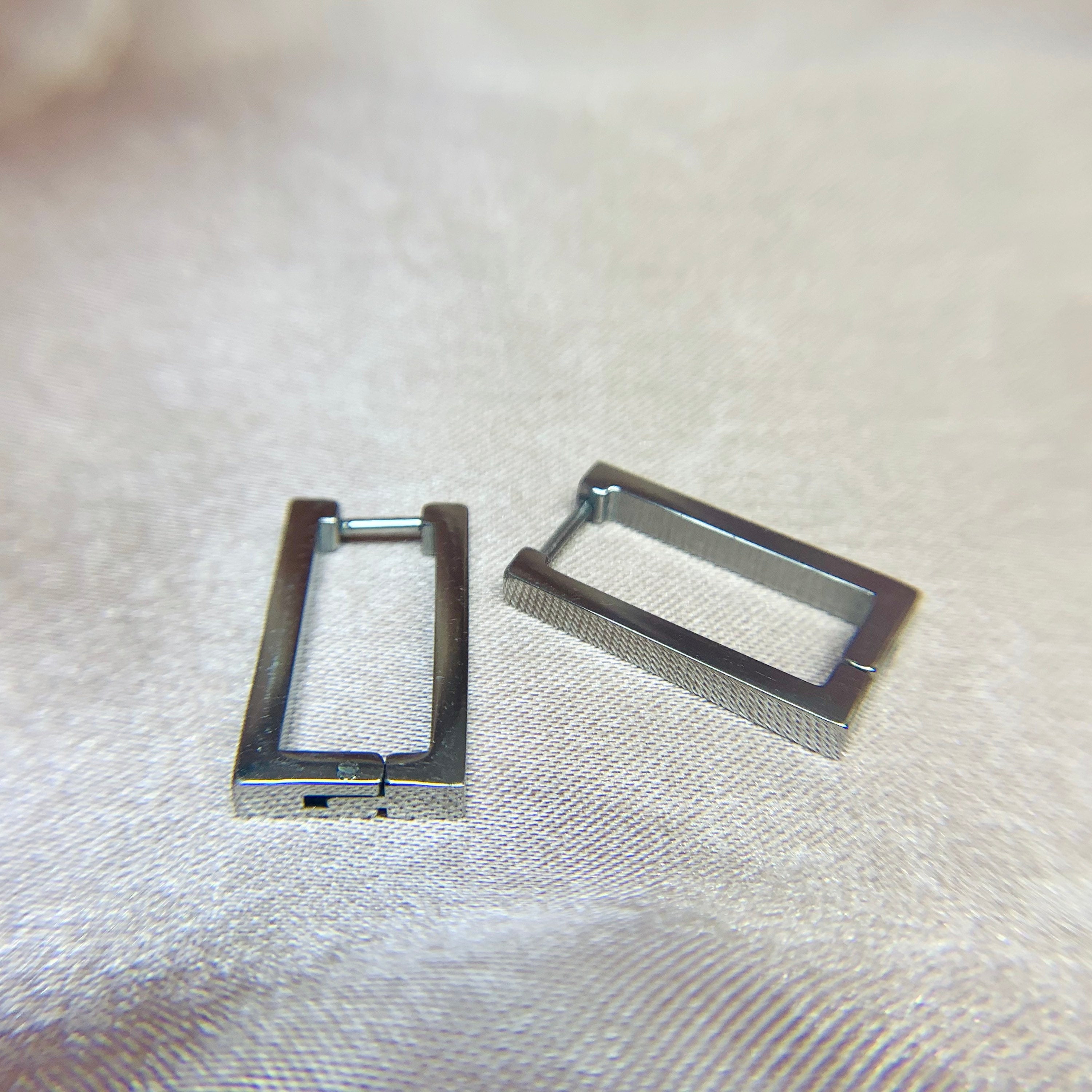 Link Chain Rectangle Hoop Earring