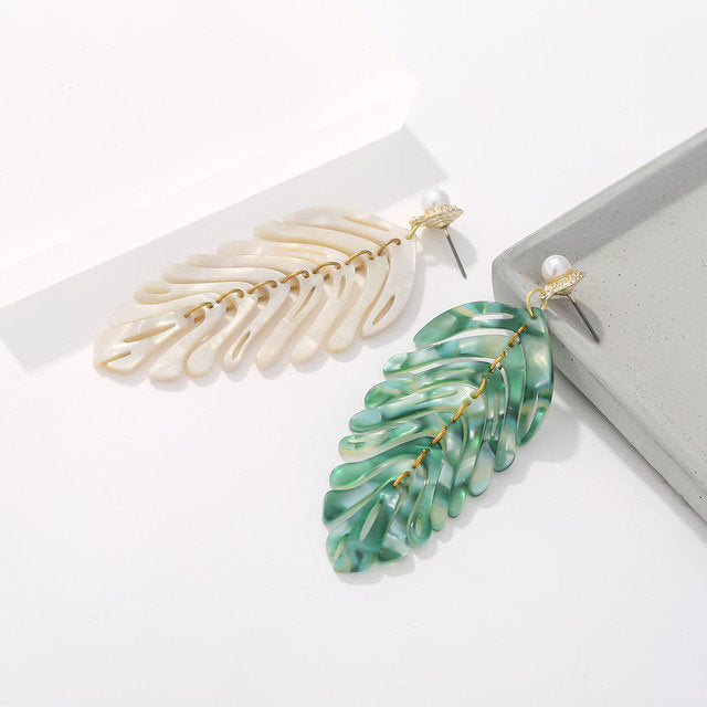 Palm Leaf Dangle Green Earring