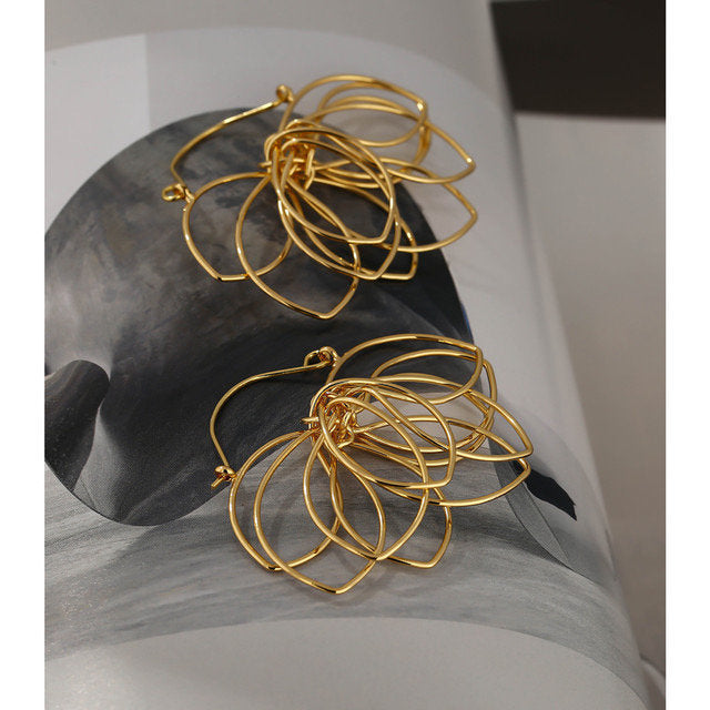Metal Flower Minimalist Earring