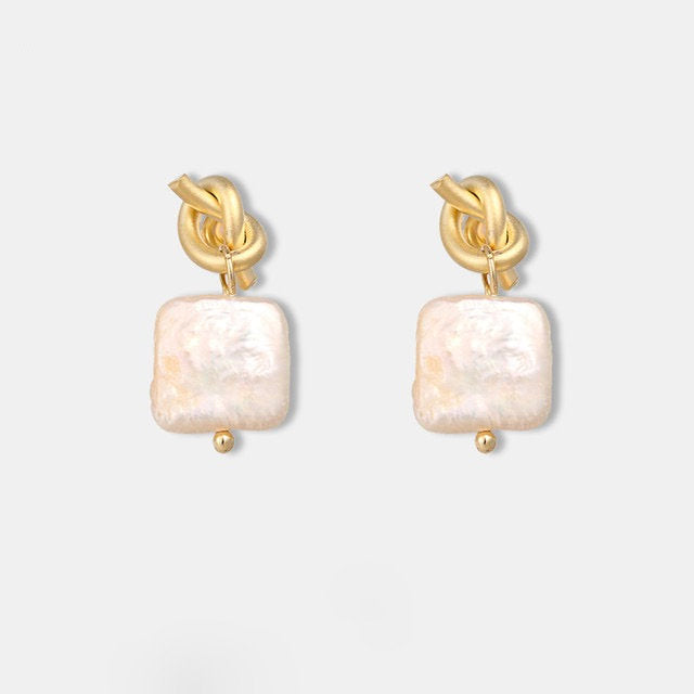 Sailor Love Knot Pearl Earring