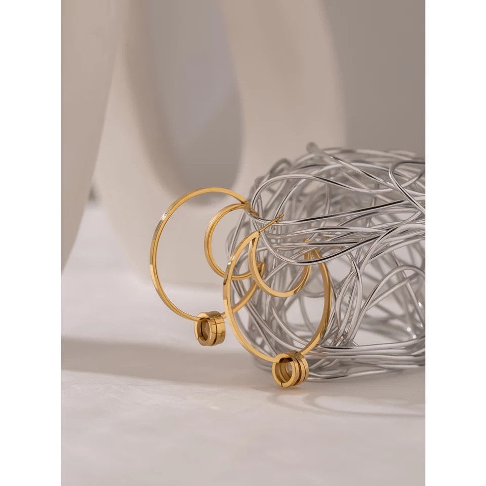 Moon Hoop Silver Earring