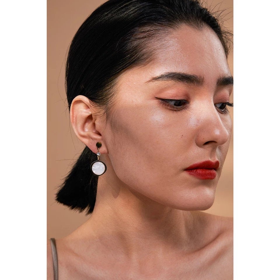 Natural Shell Disc Dangle Earring