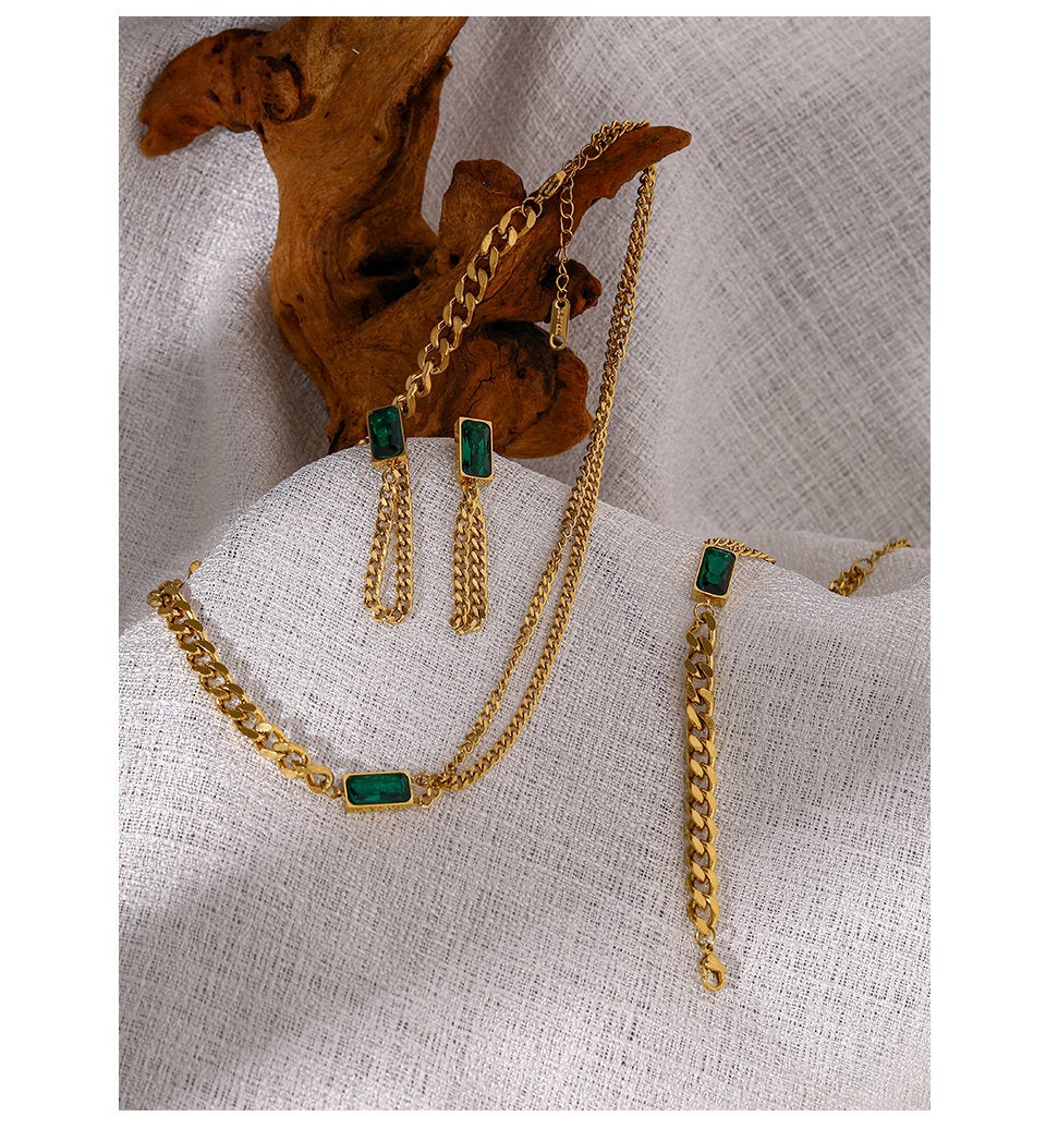 Green Emerald Gemstone Earring