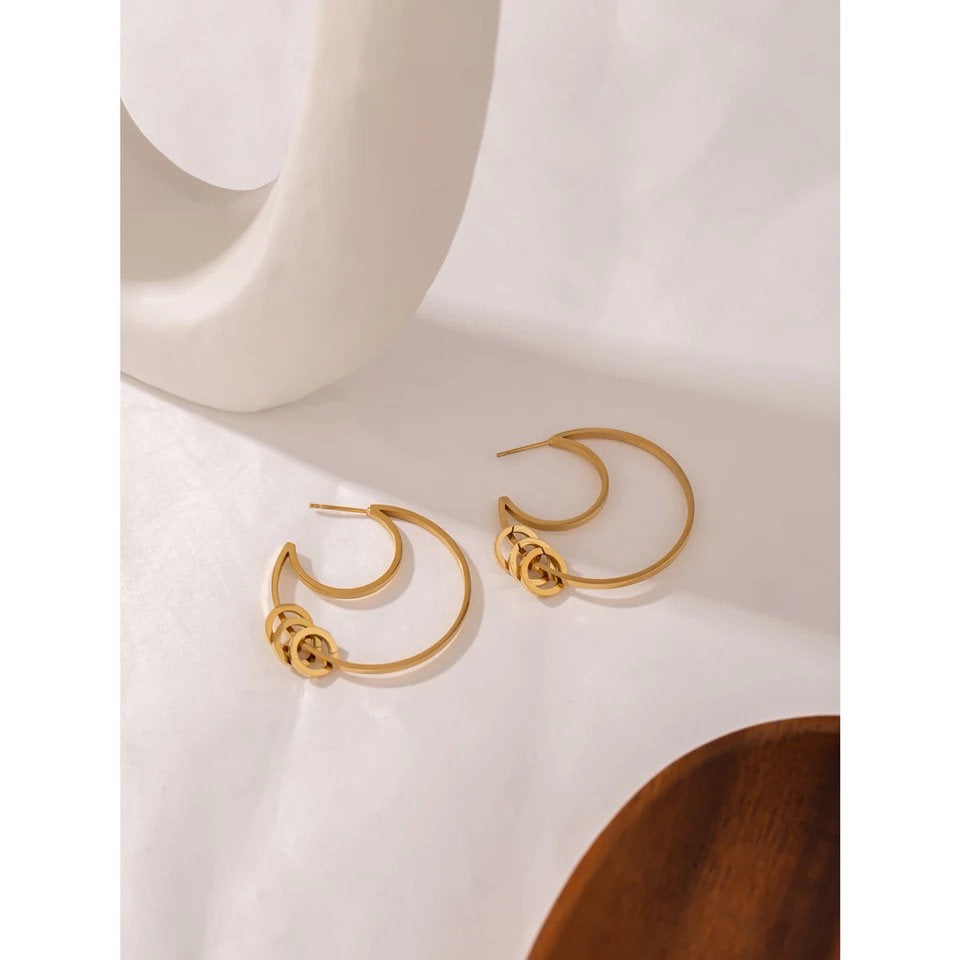 Moon Hoop Silver Earring