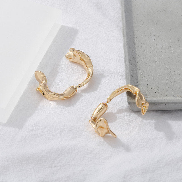 Melting Hoop Silver Earring