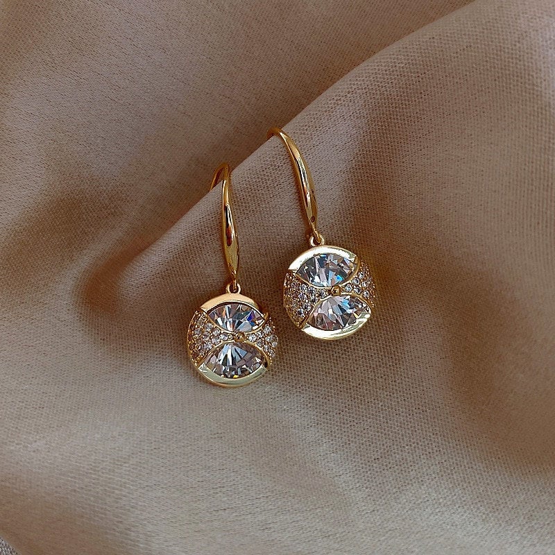 Round Crystal Dangle Earring