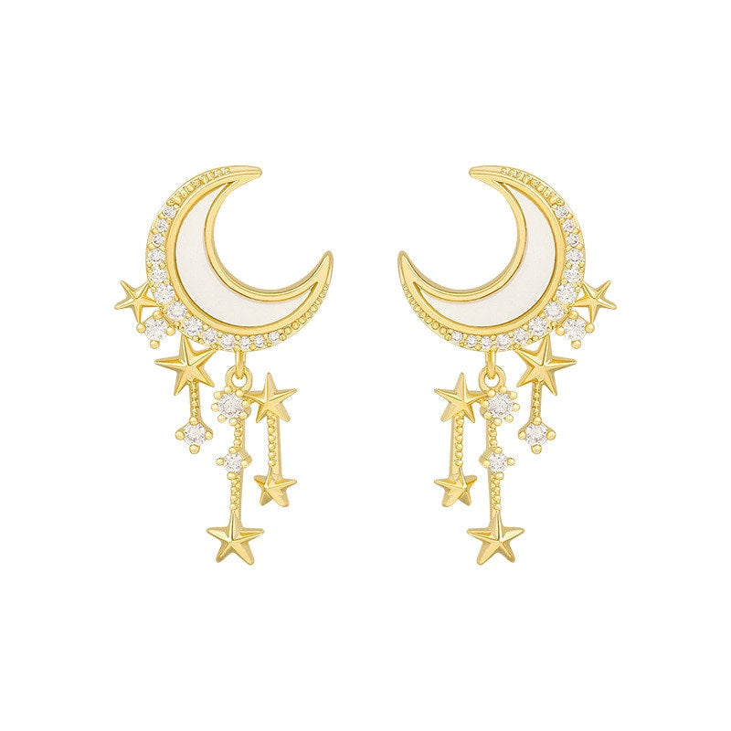 Crescent Shell Moon Sky Earring