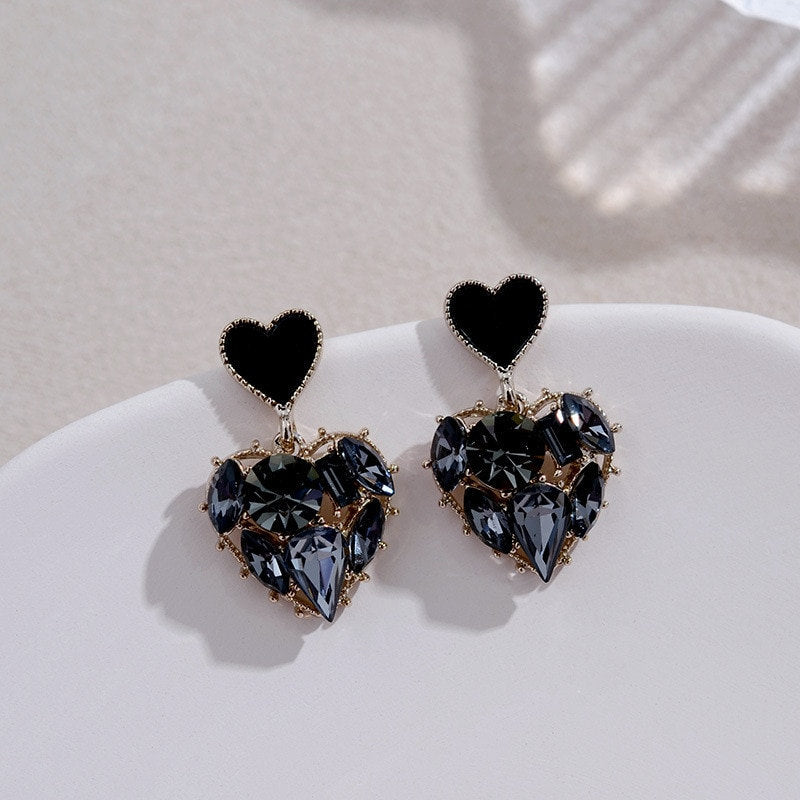 Black Crystal Heart Dangle Earring