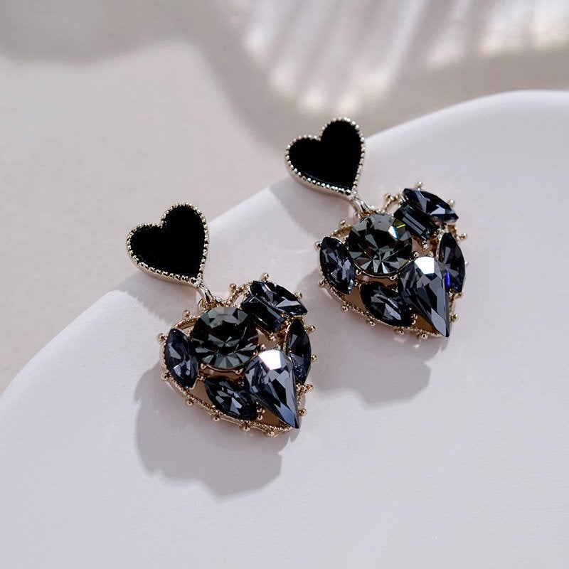 Black Crystal Heart Dangle Earring