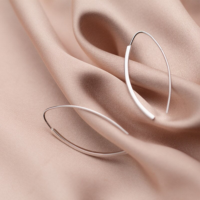 Sleek Bar Threader Hoop Earring