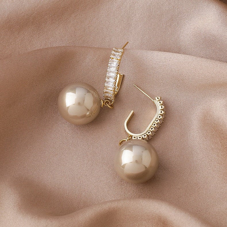 Baguette Paved Crystal Pearl Earring