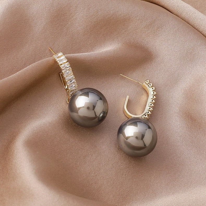 Baguette Paved Crystal Pearl Earring