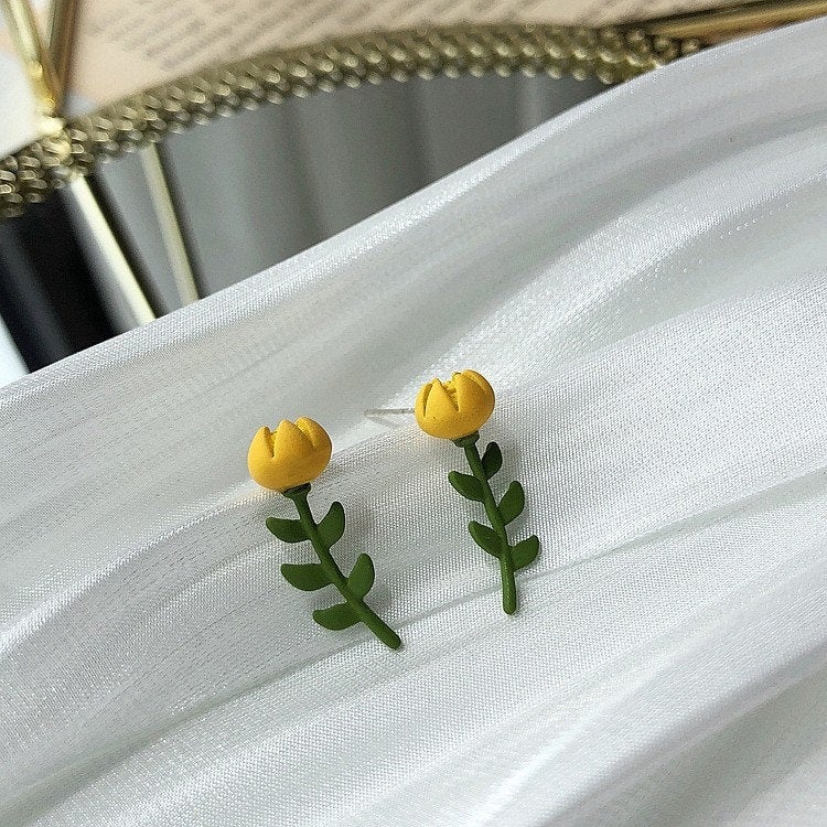 Yellow Tulip Stud Gold Earring