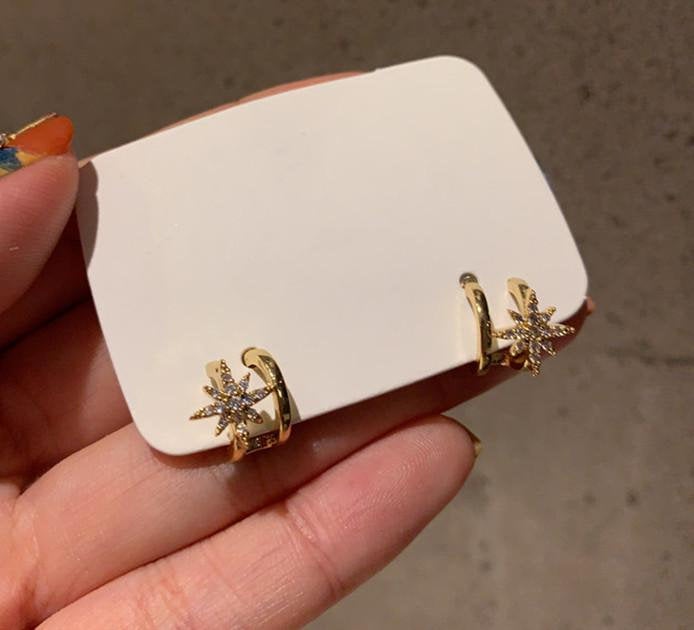 North Star Ear Huggie Earring
