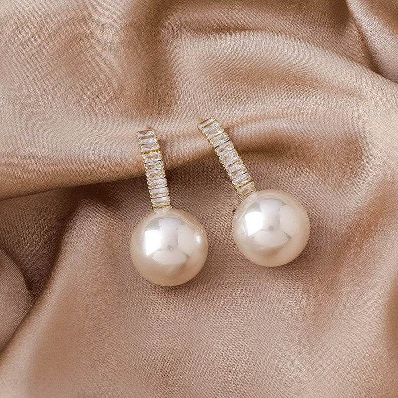 Baguette Paved Crystal Pearl Earring