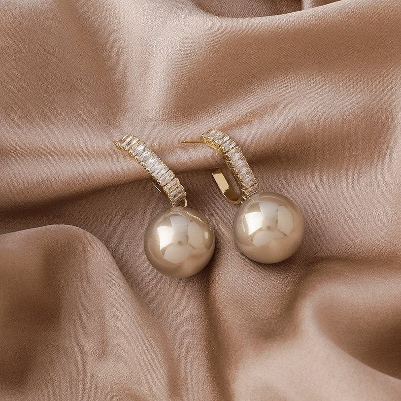 Baguette Paved Crystal Pearl Earring