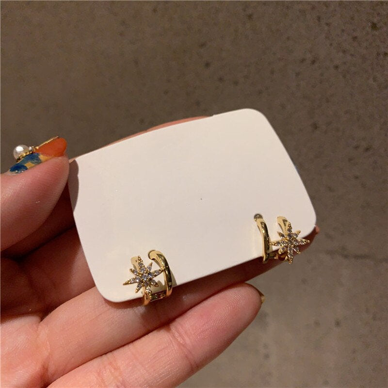 North Star Ear Huggie Earring