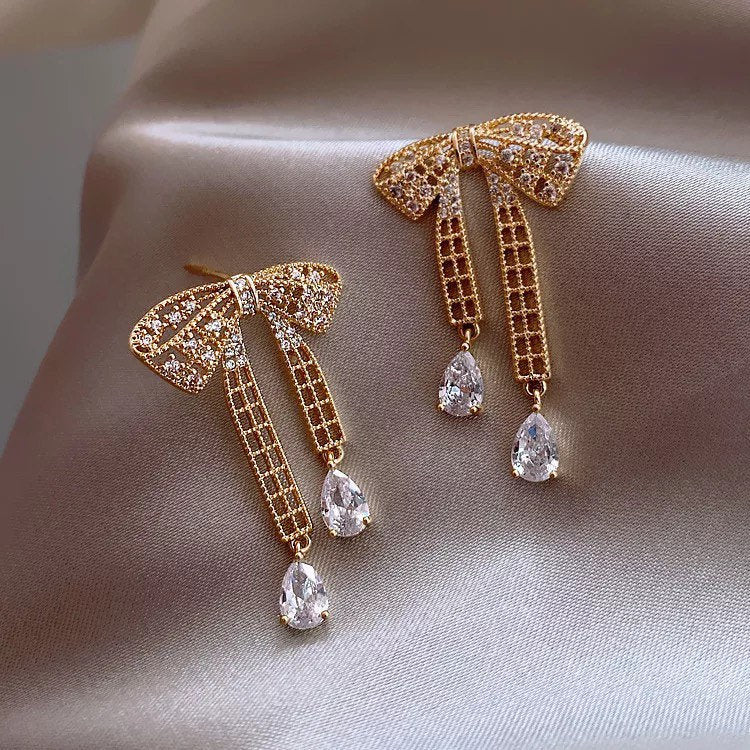 Delicate Crystal Bow Earring