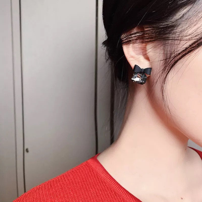 Black Bow Crystal Retro Earring