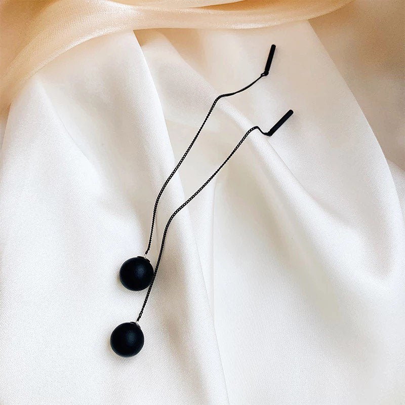 Long Tassel Black Ball Dangle Earring