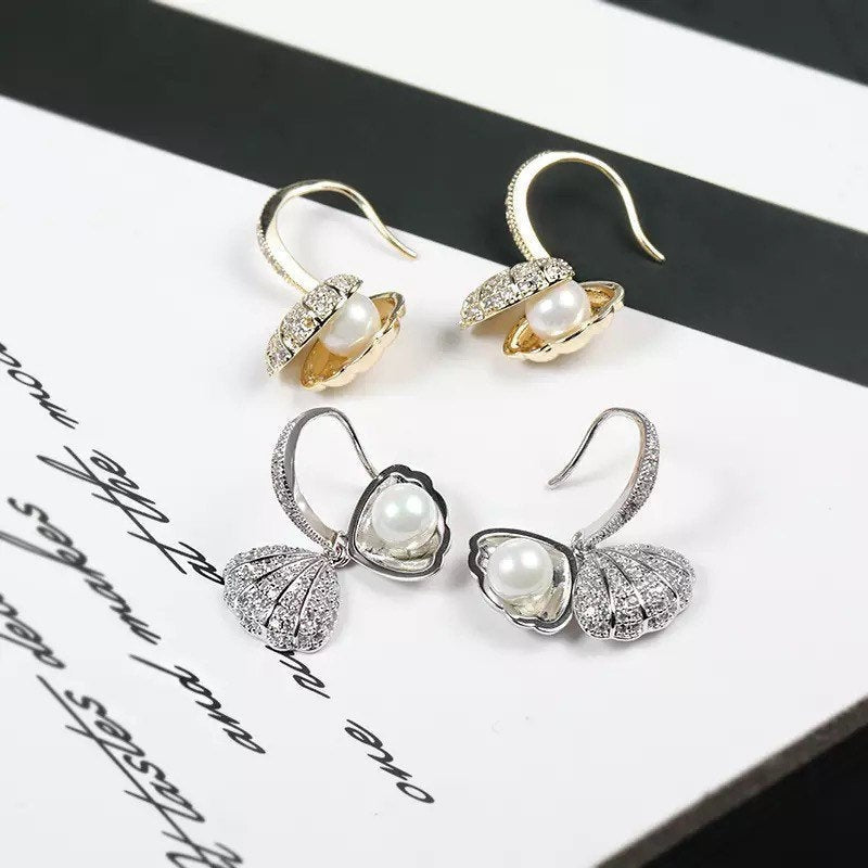 Hidden Treasure Seashell Earring