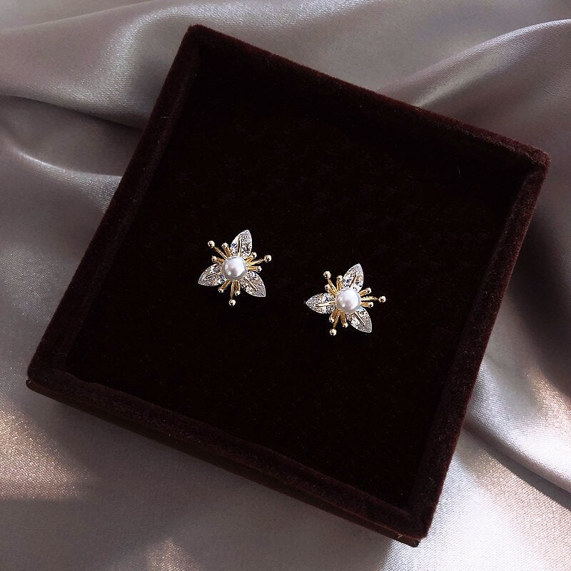 Trillium Flower Colorful Earring