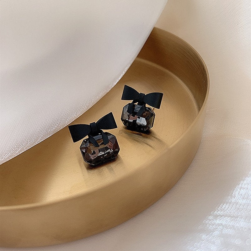 Black Bow Crystal Retro Earring