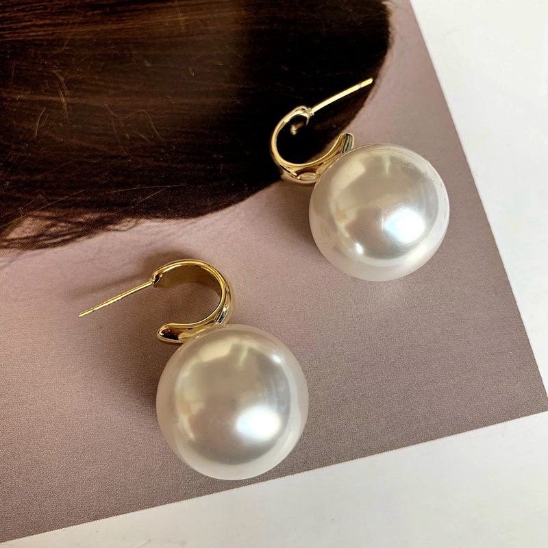 Classy Hoop Pearl Earring