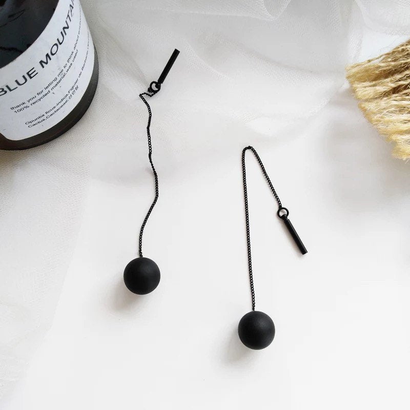 Long Tassel Black Ball Dangle Earring