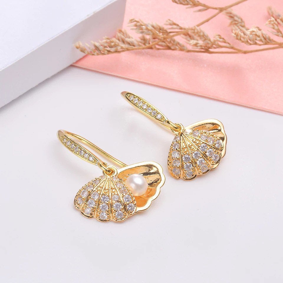 Hidden Treasure Seashell Earring