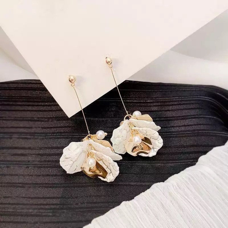 White Gold Petal Long Flower Earring