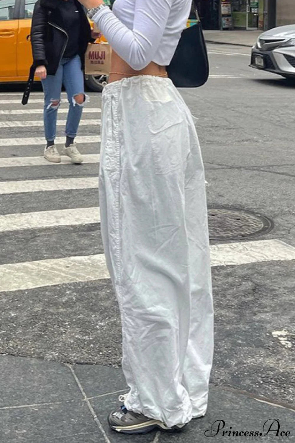 Wide-Leg Woven Multi-Pocket Pant